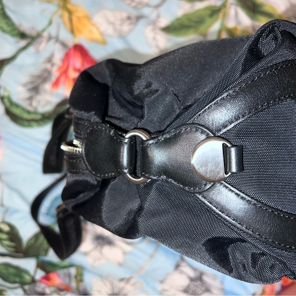 Women’s Tumi Handbag Medium Size - Picture 6 of 12